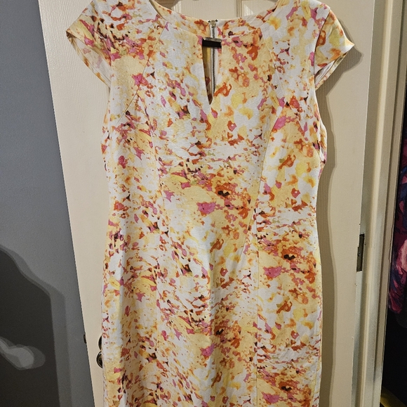 Calvin Klein Dresses & Skirts - Calvin Klein sheath
